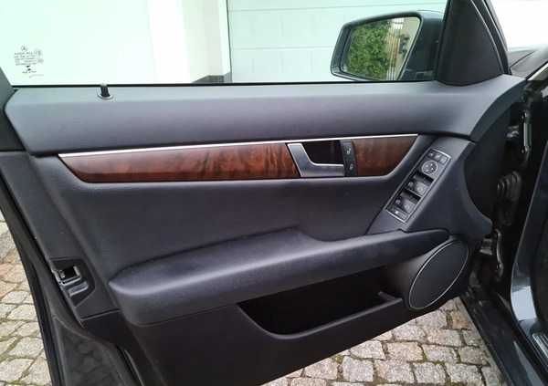 Mercedes-Benz Klasa C cena 52999 przebieg: 179000, rok produkcji 2014 z Mińsk Mazowiecki małe 667